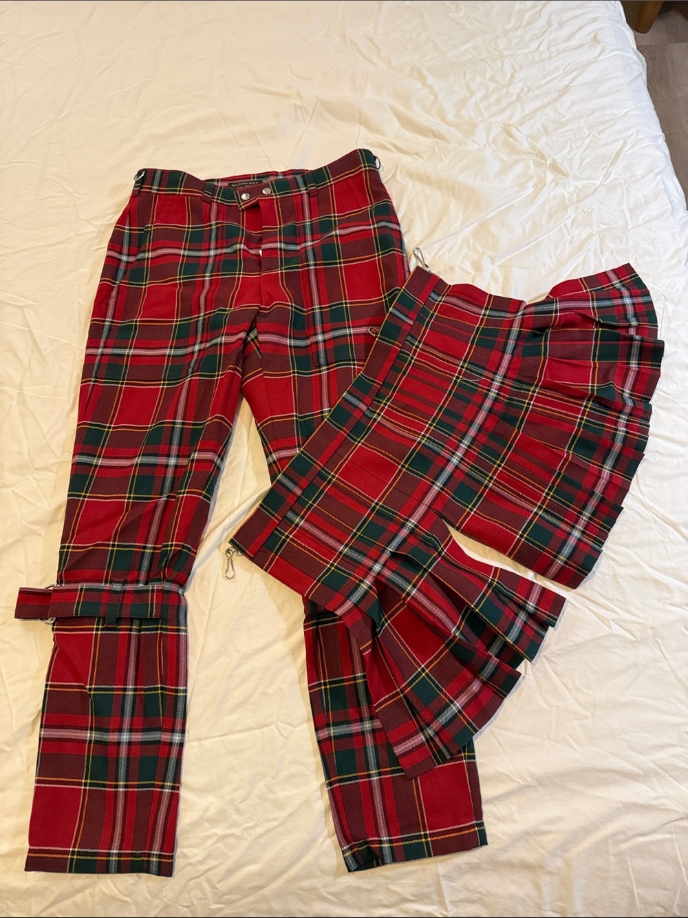 Burberry Red Green Plaid Skort-Legging - Picture 7 of 7